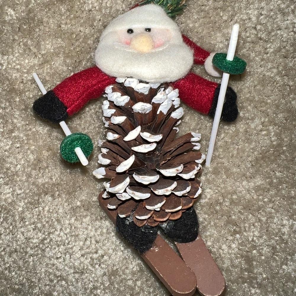 Santa skiing ornament